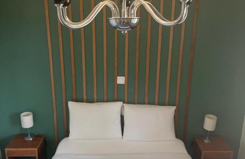 Conakry Cama Y Desayuno | LA VILLA M