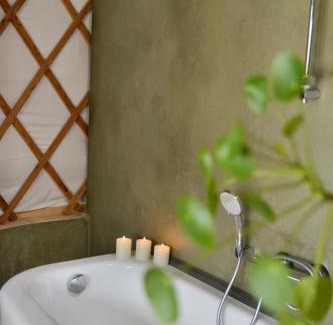 Neufchateau Otro | La yourte de l'Abreuvoir