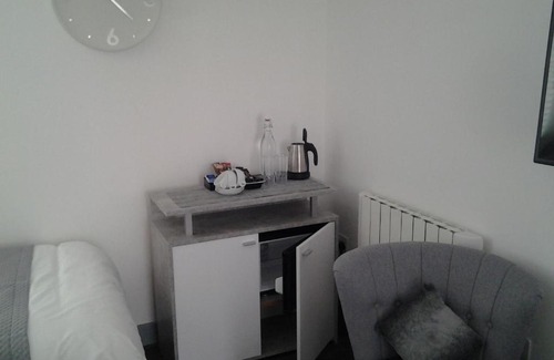 Dowlais Hotel | Lady Charlotte Guest rooms triple rooms