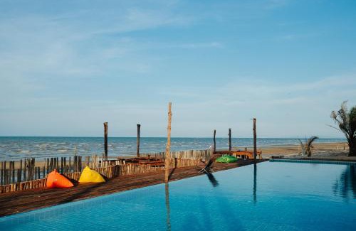 Chaiya Complejo | Laemsui Beach แหลมซุย บีช