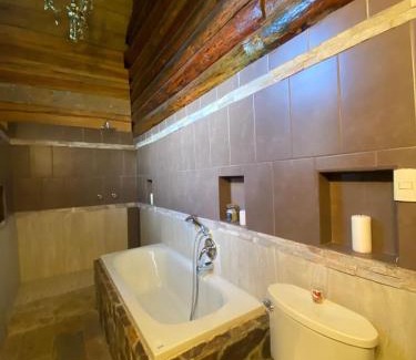 Valle de Angeles Cabina | Laguna Lodge El Zarzal