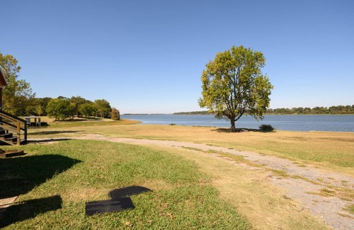 Lake Village Cabina | Lake front retreat on Lake Chicot!