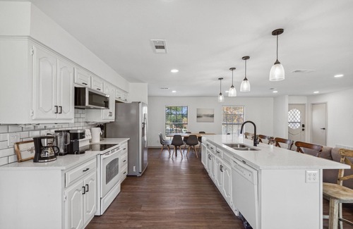 Wylie Casa | Lake/Games