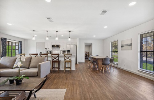 Wylie Casa | Lake/Games