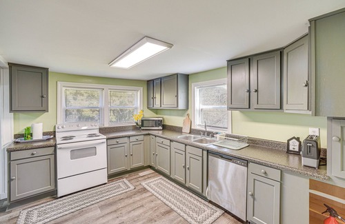 Guntersville Casa | Lake Guntersville Home: 1 Mi to Boat Ramp!