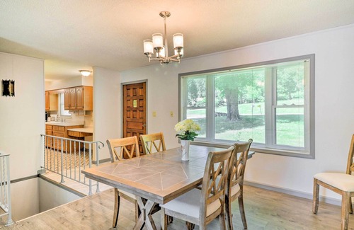 Horseshoe Bend Casa | Lake House con cubierta en Crown Lake, cerca del bosque de Ozark.