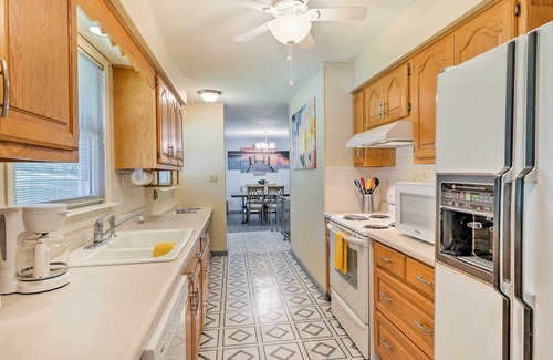 Horseshoe Bend Casa | Lake House con cubierta en Crown Lake, cerca del bosque de Ozark.