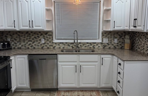 Oak Harbor Casa | Lake house in Oak Harbor with a private beach