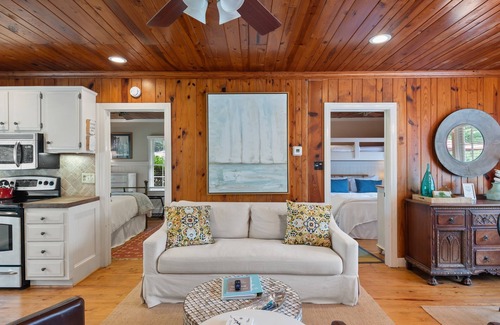 Langston Cabina | Lake House on the Water!