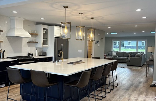 Paddock Lake Casa | Lake House ON the Water! Unbelievable Views! Hot tub! Kayaks! NEWLY RENOVATED!