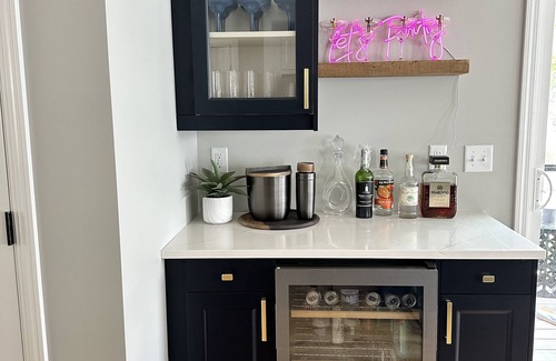 Paddock Lake Casa | Lake House ON the Water! Unbelievable Views! Hot tub! Kayaks! NEWLY RENOVATED!