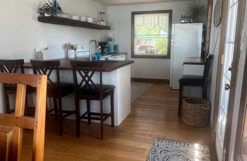 Pepin Casa | Lake Pepin lakehouse on Private Beach: Dock, Kayaks, Paddleboards.& Peddle Boat…