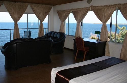 Siavonga Hotel | Lake Safari Lodge