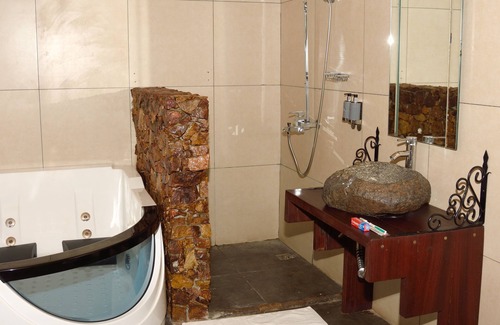 Siavonga Hotel | Lake Safari Lodge