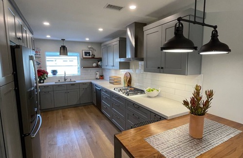 San Marcos Casa | Lake San Marcos Gem. Walking Distance to Lake, Dining and Golf!