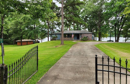 Perryville Casa | Harris Brake Lakehouse