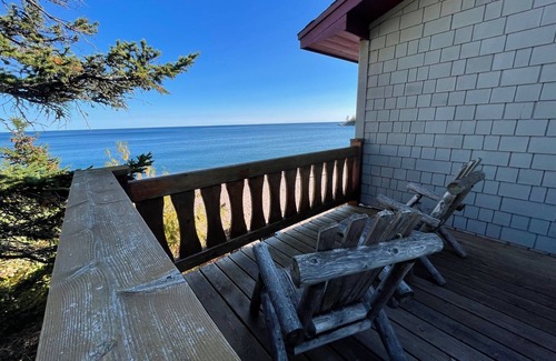 Grand Marais Apartamento | Lake Superior Beach Front Downtown Grand Marais