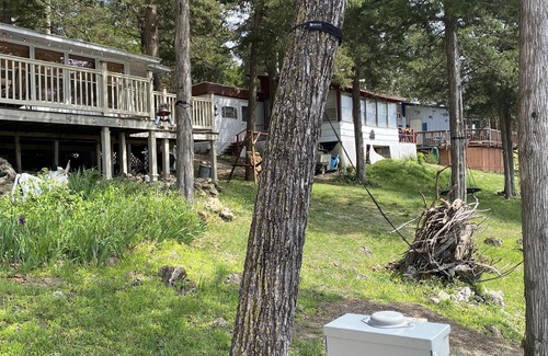 Roach Cabina | Lake View Cabin - Cozy Cabin Lake of the Ozarks