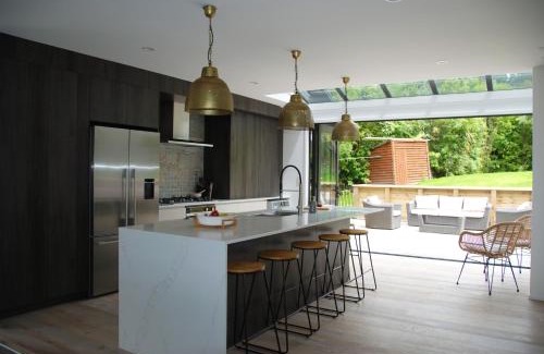 Lake Okareka Casa | Lake View Okareka - Lake Okareka Holiday Home