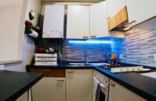 Soiano del Lago Apartamento | Lake view residence apartment with two swimming pools excellent location