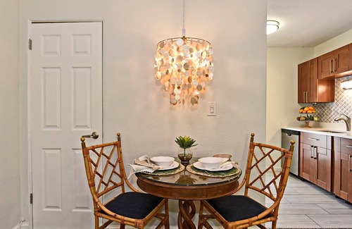 Winter Park Condominio | Lakefront Condo w/ Sunroom, Office, & Lakeside Pool