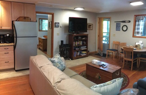 South New Berlin Cabaña | Lakefront Cottage, Near Norwich NY, familia de béisbol, vacaciones