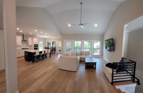 McCormick Casa | Lakefront Golf Course Vacation with Heated Pool