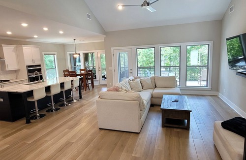 McCormick Casa | Lakefront Golf Course Vacation with Heated Pool