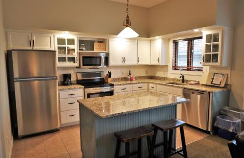 Nisswa Apartamento | Lakefront Gull Lake 2BR Condo Boat Rentals Available Bay Colony 773