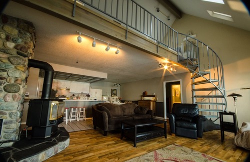 Somers Casa | Casa frente al lago con jacuzzi, Dock, excelentes vistas desde la habitación y Dormitorios Living