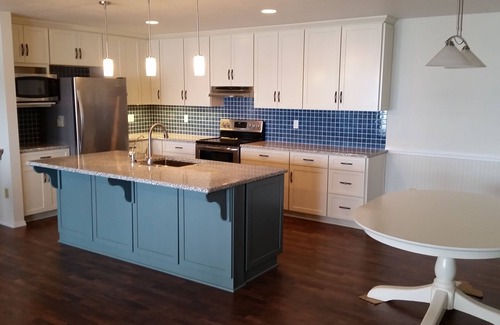 Somers Casa | Casa frente al lago con jacuzzi, Dock, excelentes vistas desde la habitación y Dormitorios Living