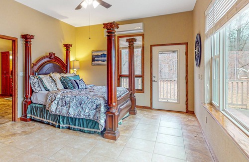 Rambo Riviera Casa | Lakefront home with hot tub, firepit, washer/dryer, kayaks, & hammocks