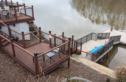 Southmont Casa | Lakefront Home with Saltwater Pool, Hot Tub, Firepit, Kayaks. Pet Friendly