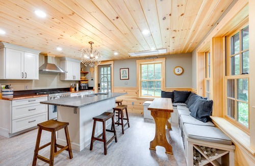 Center Lovell Casa | Lakefront Lovell Home w/ Dock: Walk to Town Beach!