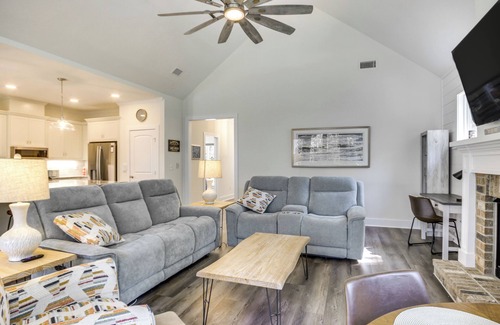 McCormick Casa | Lakefront McCormick Retreat w/ Patio & Views