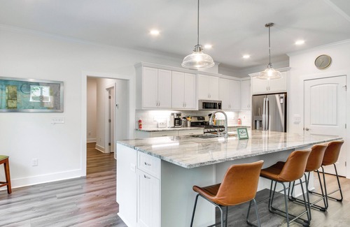 McCormick Casa | Lakefront McCormick Retreat w/ Patio & Views