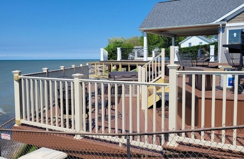 Madison-on-the-Lake Casa | Propiedad frente al lago, para familias y mascotas