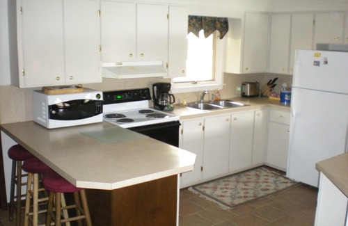 Lake Arrowhead Casa | Casa de vacaciones frente al lago con gran patio y FirePit