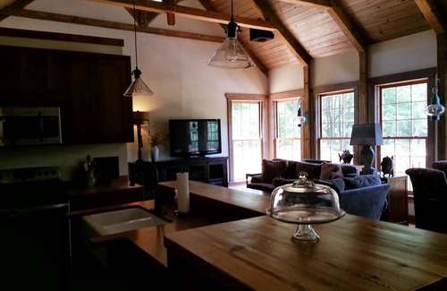 Taylor Cabaña | Minutos Retreat Lakehouse de la plaza de Oxford