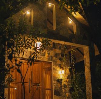 Anuradhapura Hotel | Lakeshore Resort