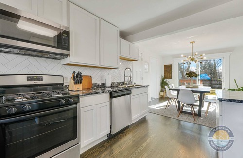 Lake Geneva Casa | Lakeside Bliss: Cozy 3-Bedroom Retreat