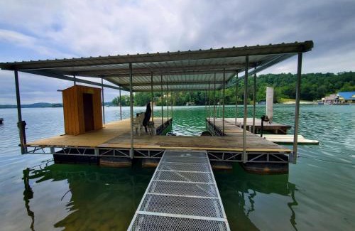 Big Creek Casa | Lakeside Eden