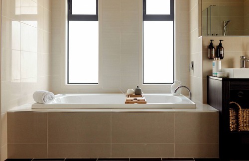 Karapiro Complejo | Lakeside Health & Wellness Resort