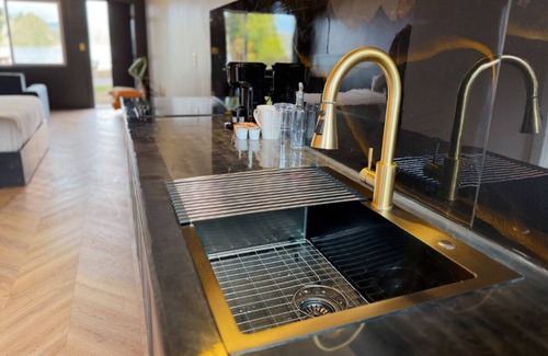 Dunes City Hotel | Lakeside Studio w/Fishing, boat ramp, dock, kayak