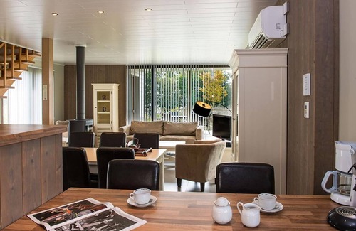 Froidchapelle Villa | Villa junto al lago con sauna