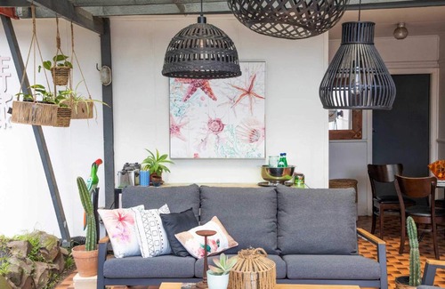 Oak Flats Casa | Lakeview Cottage Guestroom w/ ensuite