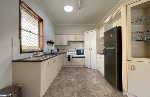 Belmont Casa | Lakeview Haven - Walk to the Lake and Shops