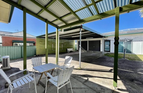 Belmont Casa | Lakeview Haven - Walk to the Lake and Shops