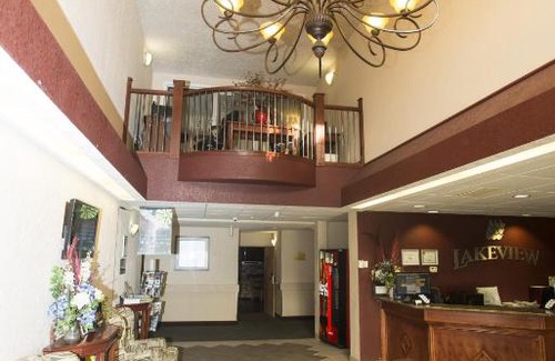 Chetwynd Hotel | Lakeview Inns & Suites - Chetwynd