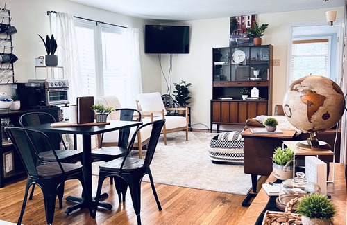 Howard Cabaña | Lakewoods Cottage